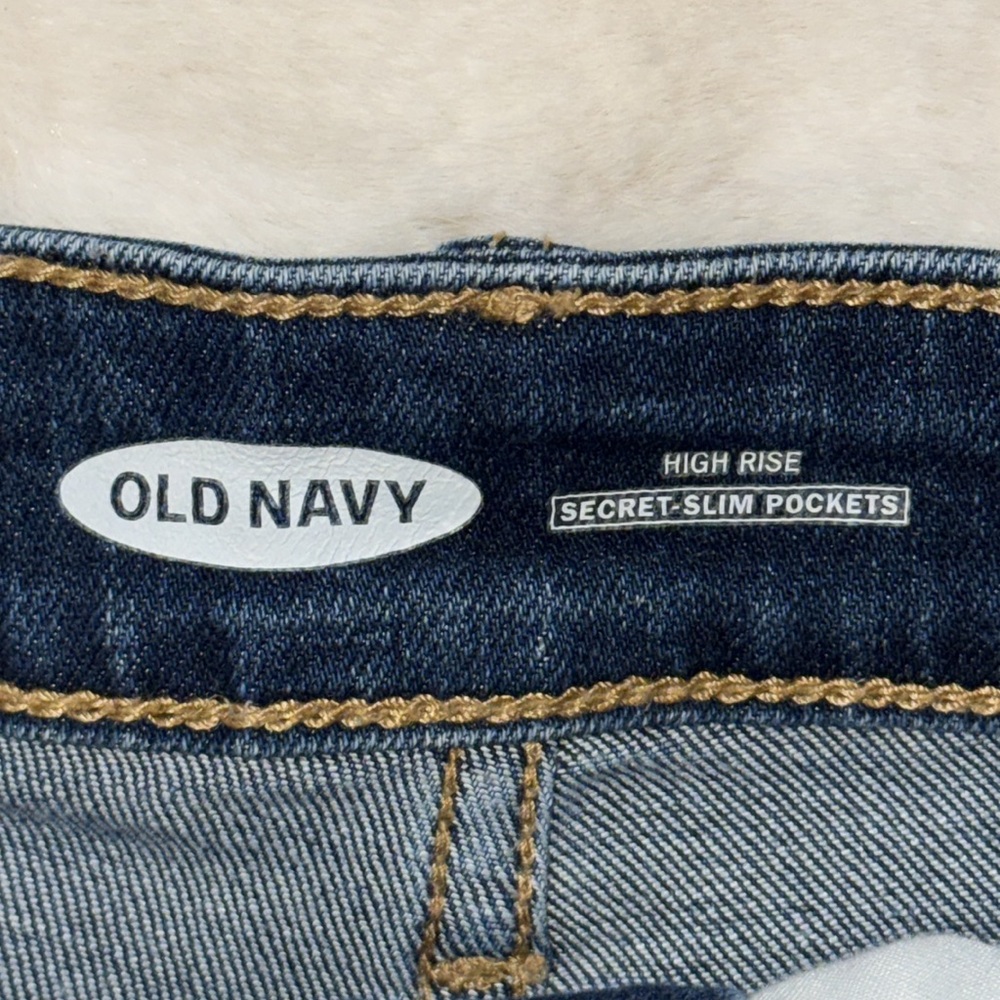 Old Navy High Rise Distressed Stretch Denim Jean Shorts - Women’s 2 - Picture 6 of 8